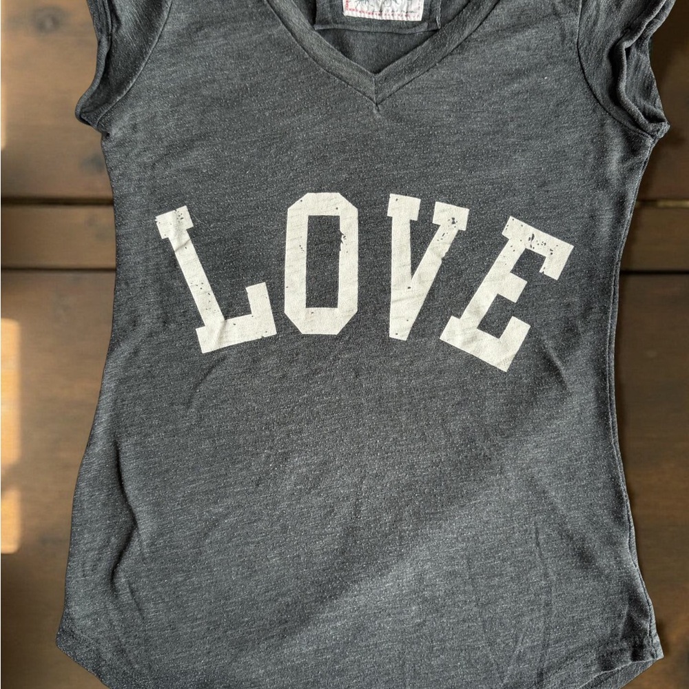 Reflex Gray and White V-Neck Short Sleeve Tee